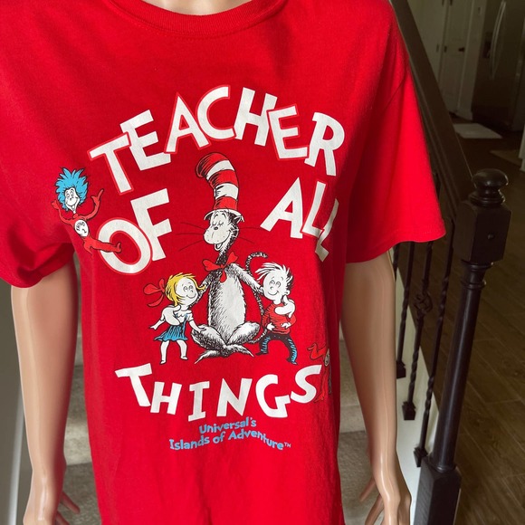 Universal Studios Things T-shirt Dr. Seuss Sz M Slightly used - Picture 2 of 8